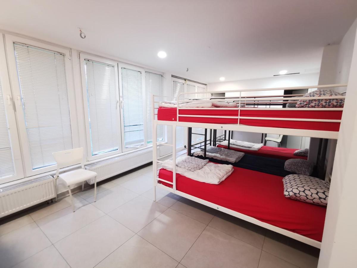 Simbol Rooms With Free Private Parking Liubliana Exterior foto