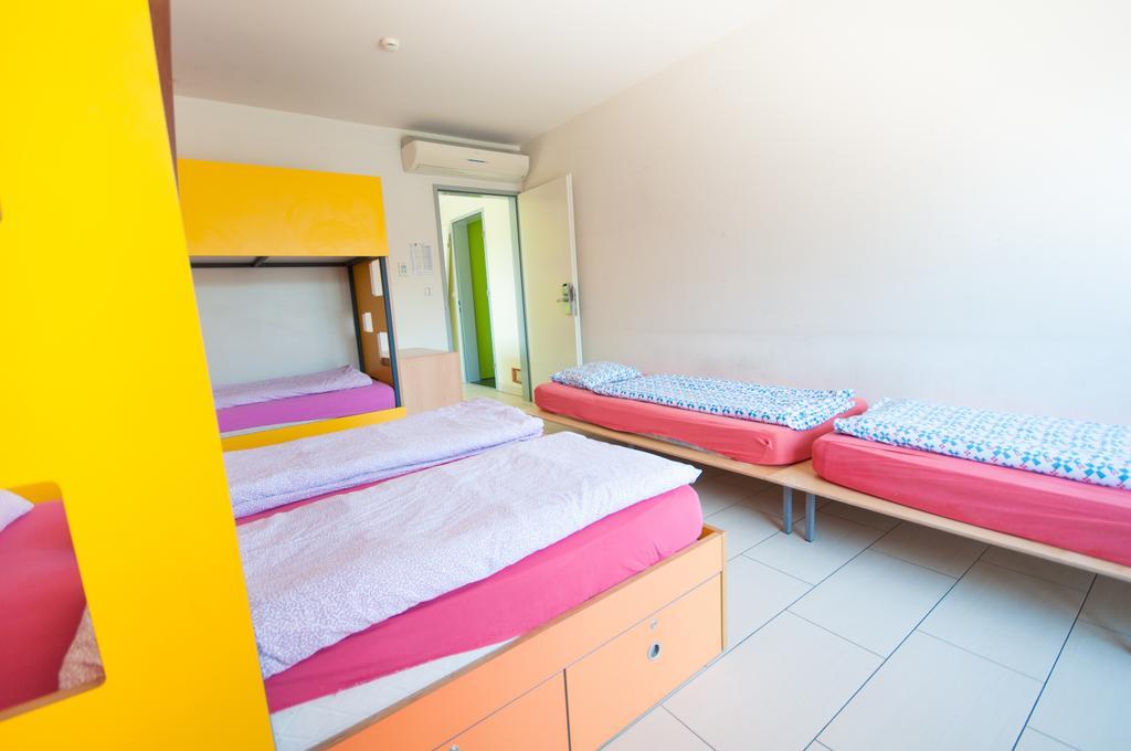 Simbol Rooms With Free Private Parking Liubliana Habitación foto